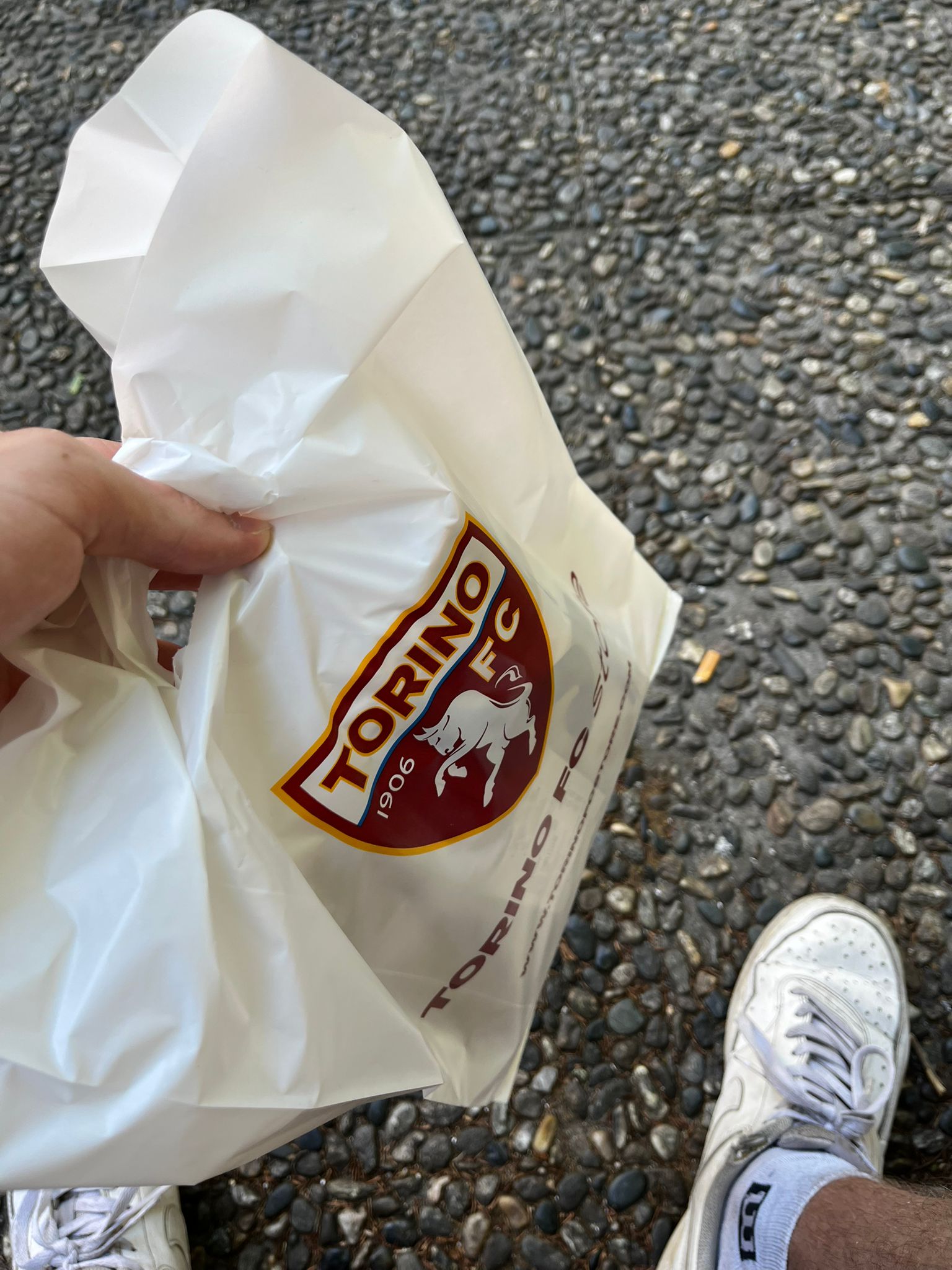 Bolsa con el escudo del Torino FC